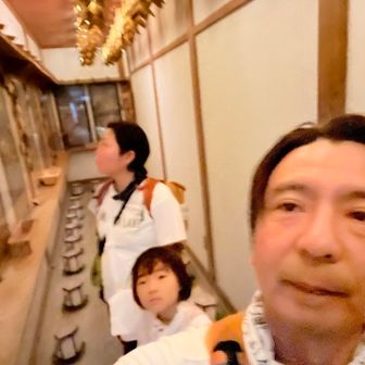 フラッシュで写真は明るいくなってますが、ホントは薄暗くて地獄の雰囲気あります。