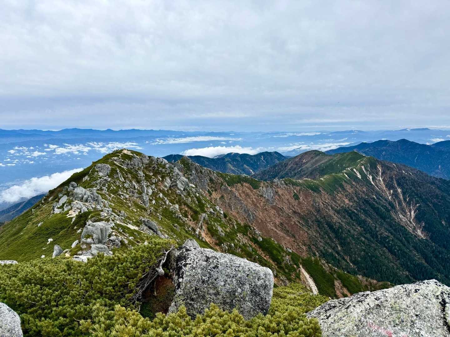 
歩いてきた　越百山　
