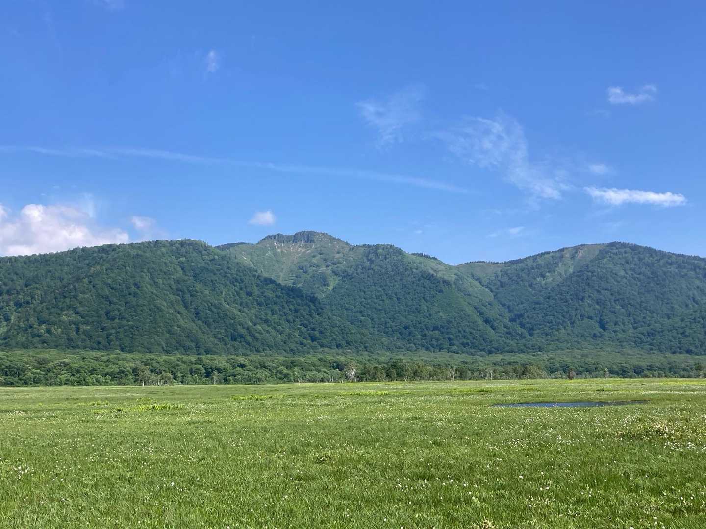 景鶴山(2004m)

入山禁止らしい。所有者は尾瀬林業とのこと。