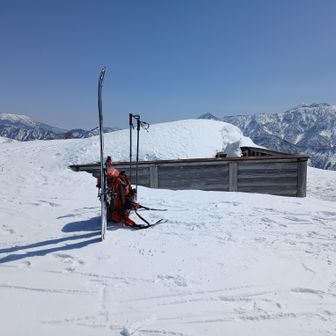 櫓の一部が出てい