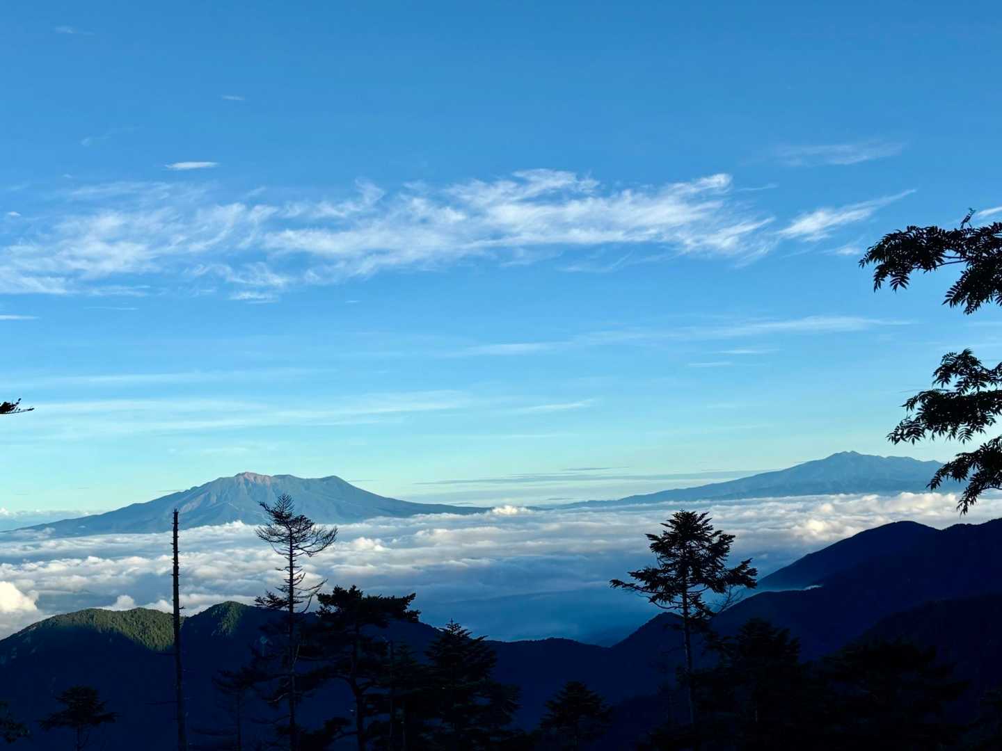 御嶽山と乗鞍岳⛰️