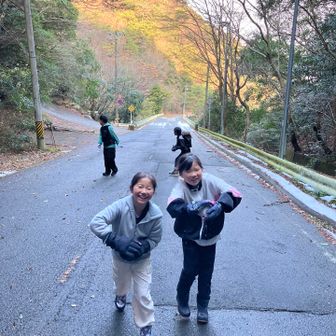 まだまだ元気😄
雪で遊びまくり