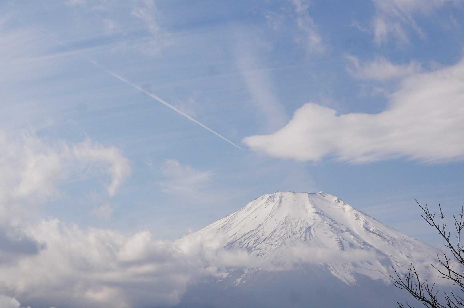 上空から見る富士山はどんなだろうな～。
