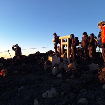 成就岳の山頂✨