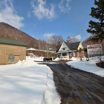 突当りが高島観光ファーム
この奥を左へ入ります