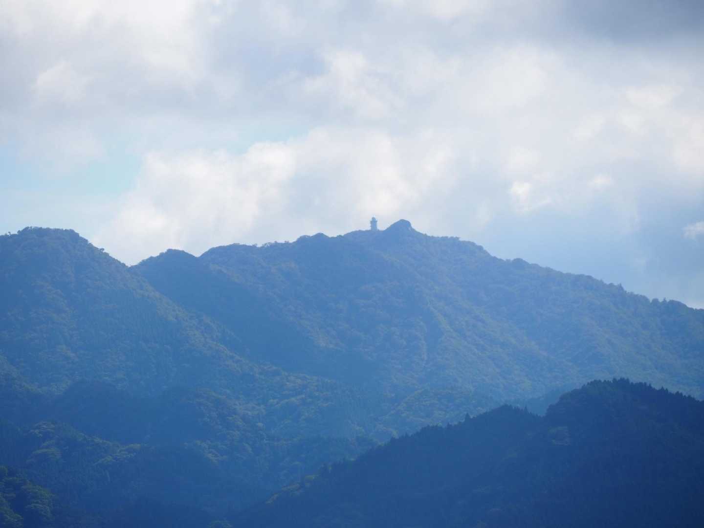 そして山頂着いたぁ！
釈迦岳見える！
