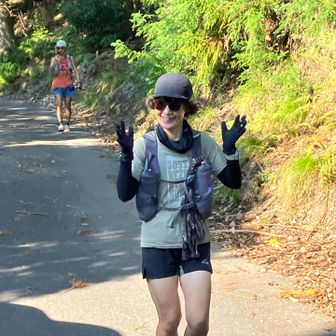 岐阜山城関連でご一緒することの多いSさん
後半の強さはさすが👍
エイド4には笑顔でゴール