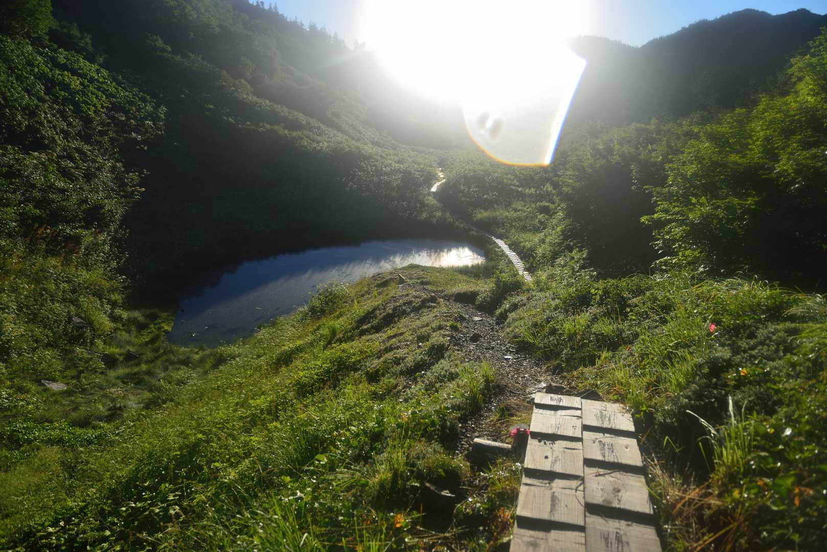 蓮華温泉バス停-蓮華温泉登山口-朝日岳-雪倉岳-小蓮華山- 周回コースの写真