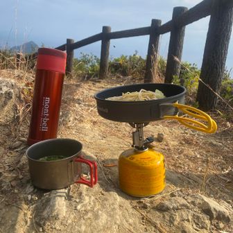 ねぇ？！
この位置では景色は見えんでしょ〜笑