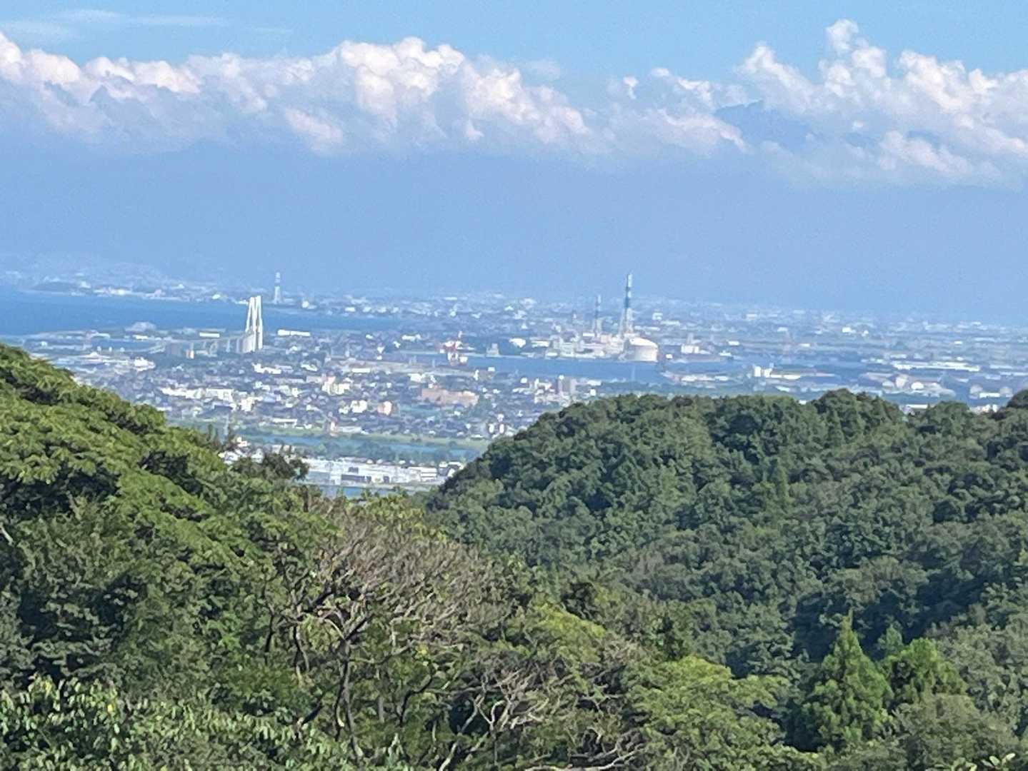 立山連峰は霞んで見えず😂