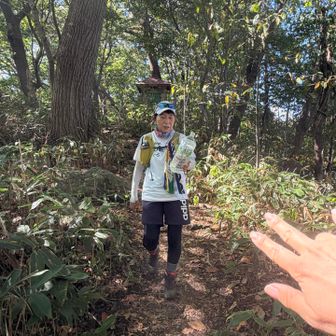 円５と意気込んで山頂にデポしてた水を回収しに仕方なく円３
