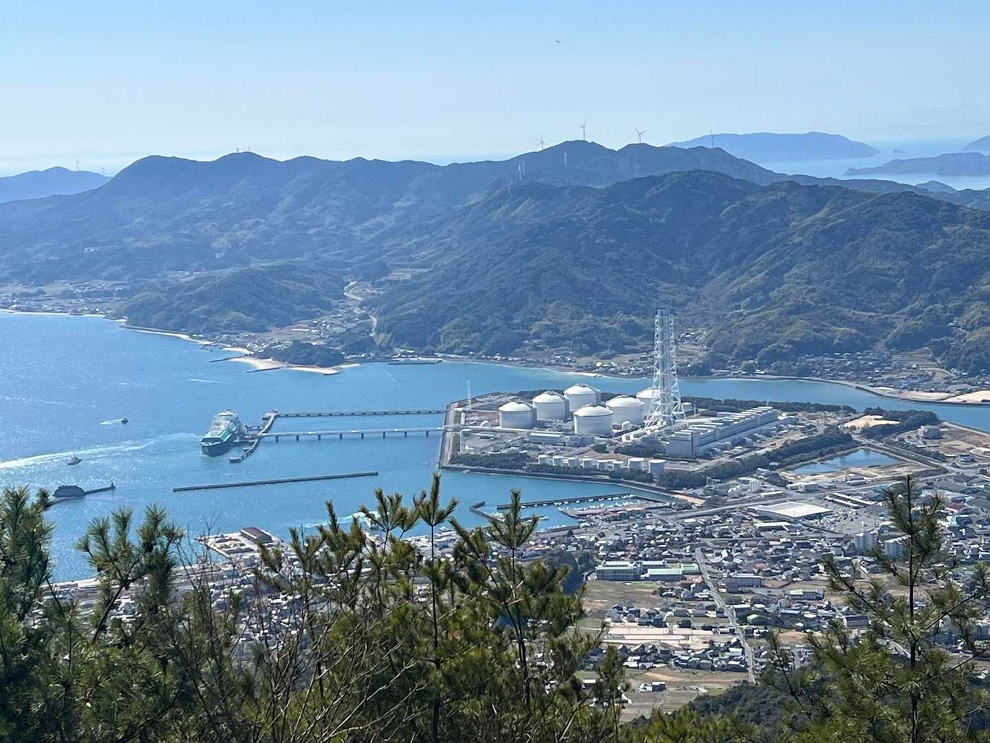 発電所かな？