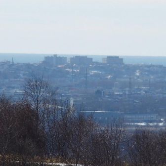 左から釧路市柏木町改良公営住宅、検察庁、裁判所、