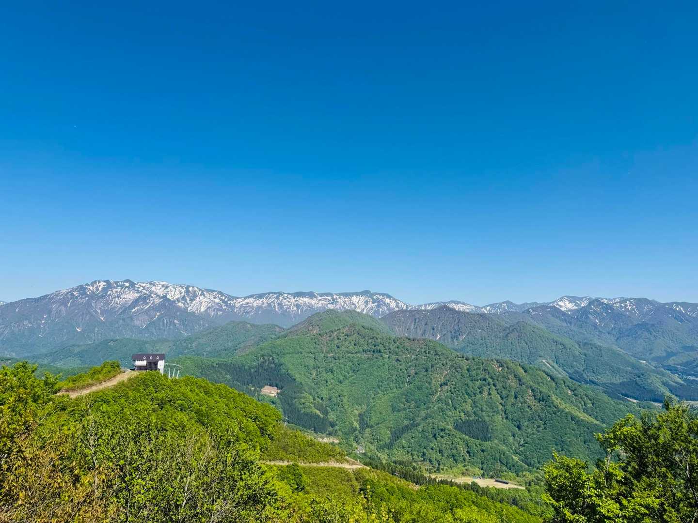 巻機山かな