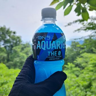 初めて飲みました😁
普通のアクエリアスですね