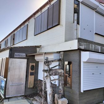 山頂ヒュッテ

数日前に今シーズンの営業は終了しています。
いつか星空を観に泊まりに来たいなぁ⋯。
＼(^o^)／