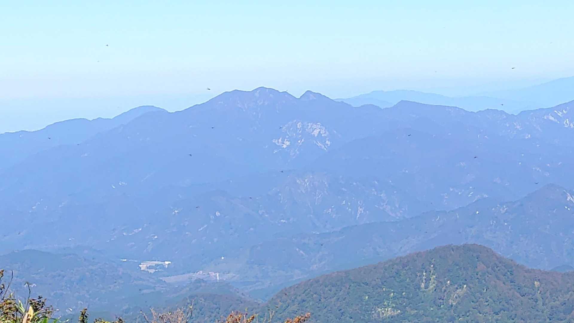 粟ケ岳ズーム