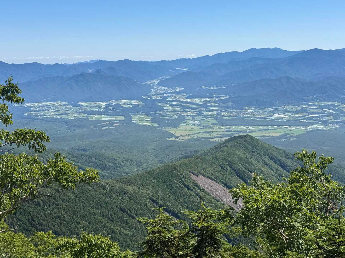 これは隣の尾根だから
杣添尾根かな？