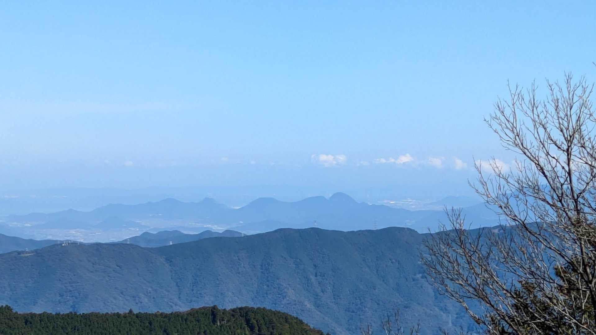 あのどっから見てもわかるのは五岳山の我拝師山に違いない