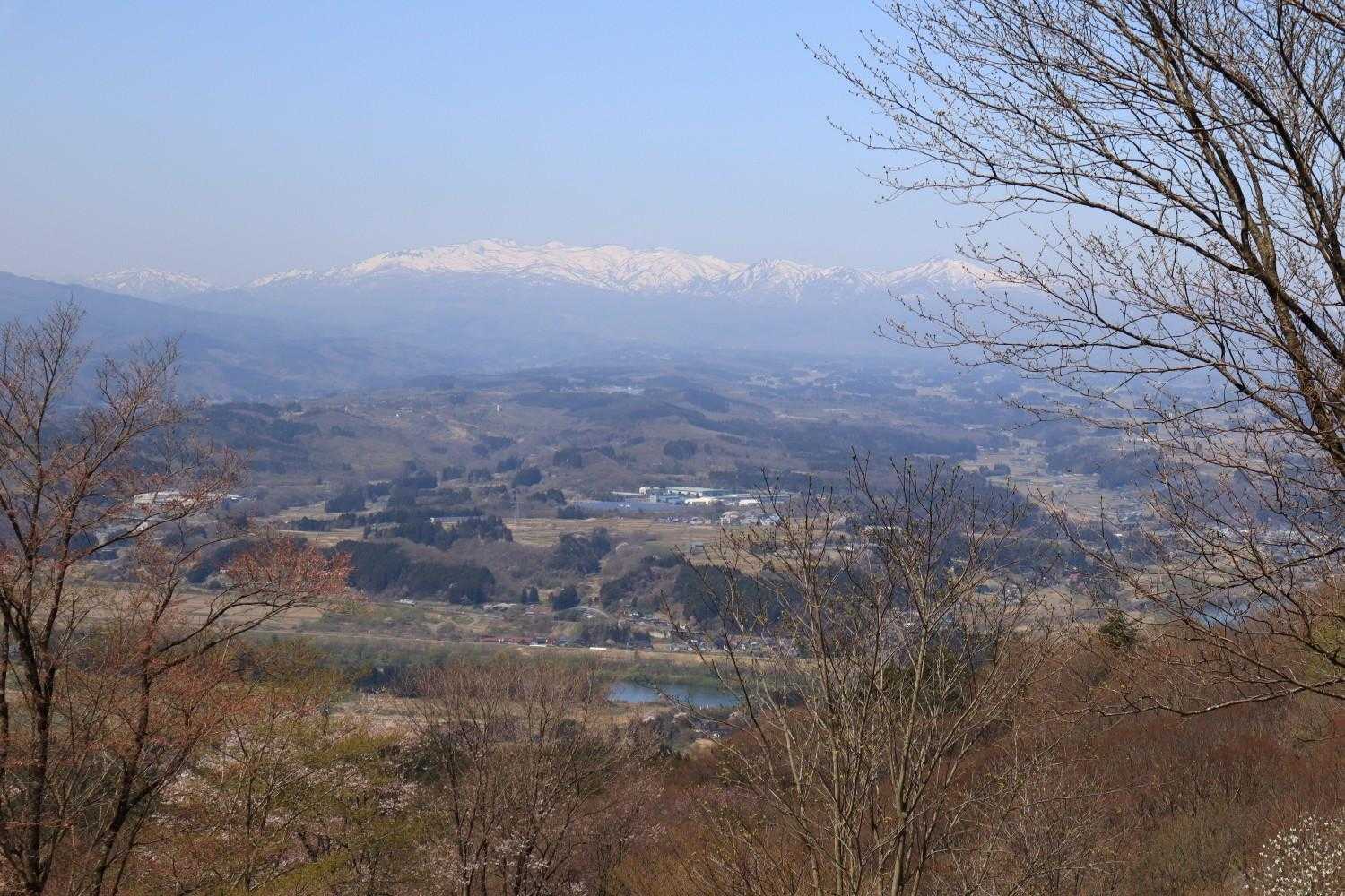 焼石岳方面