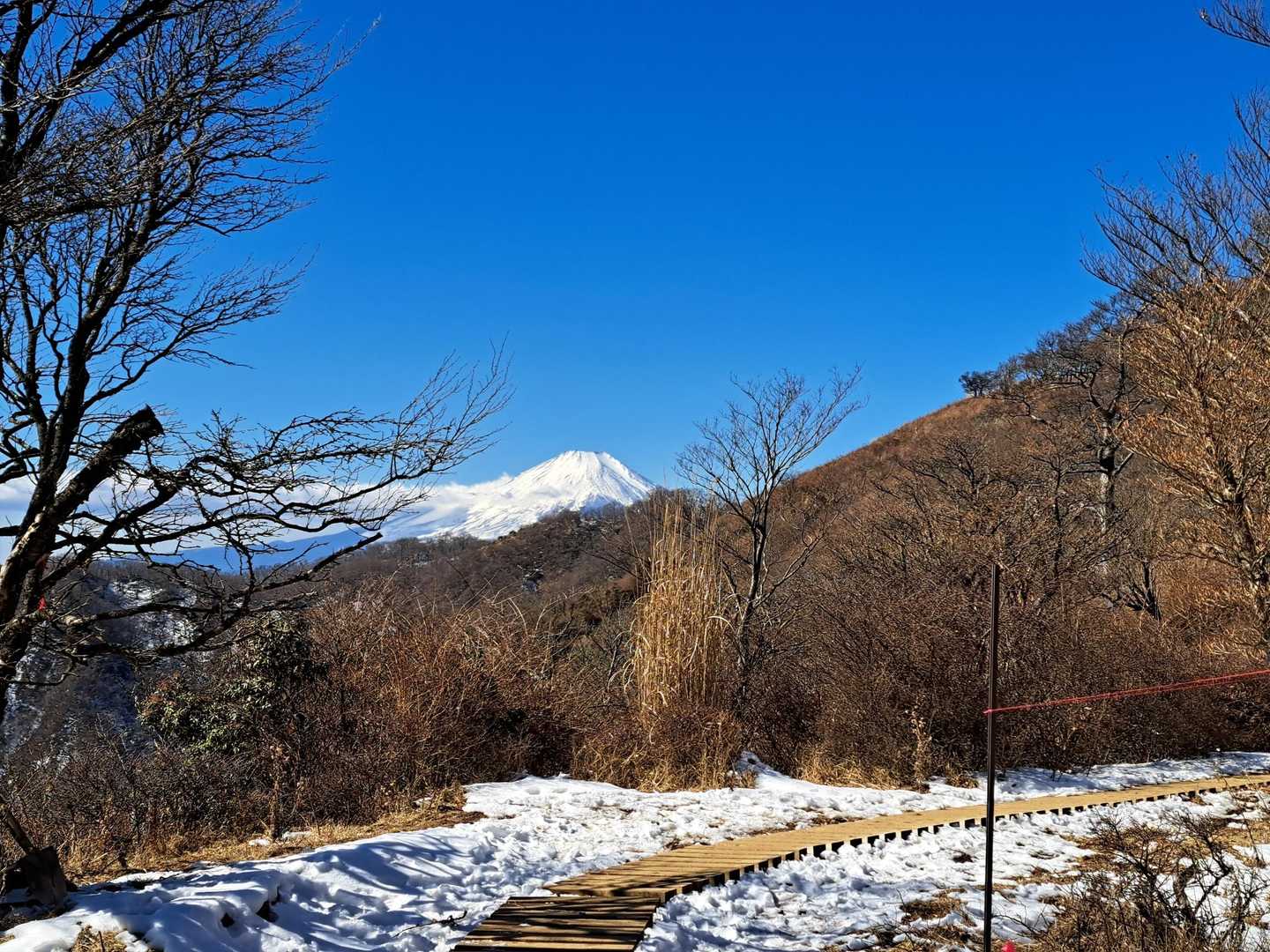 登山に出会えてよかった
こうして山を楽しめているのは、たくさんの方のおかげです。わたしも自分が楽しいだけじゃなくて、誰かが山を好きになるきっかけを作れたらいいな…