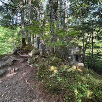 スタートして2時間余り、本日の一座目は旭嶽⛰️
