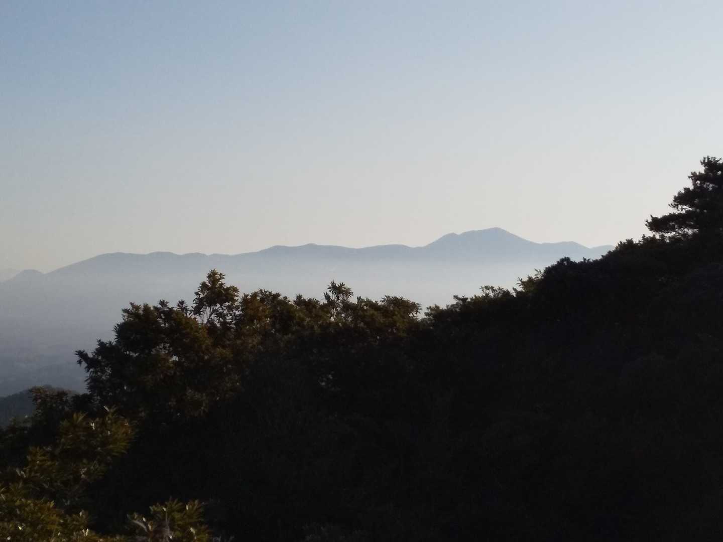 同じく霧島連山
