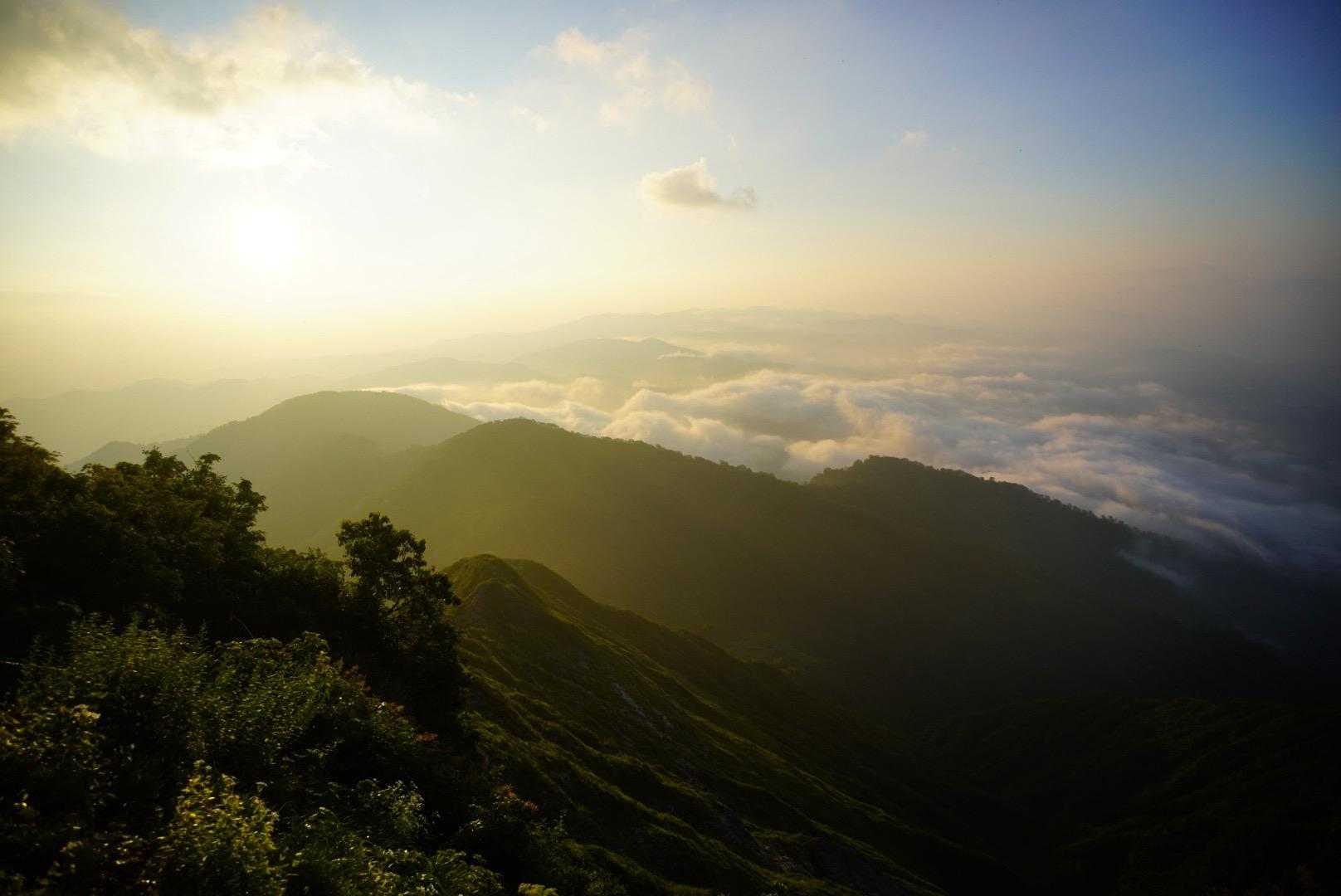 御沢登山口-横峰-草履塚-飯豊山神社-飯豊山-駒形山-御西 周回コースの写真