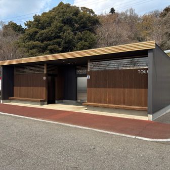 第一駐車場のトイレ。新しくてとてもきれいそう！