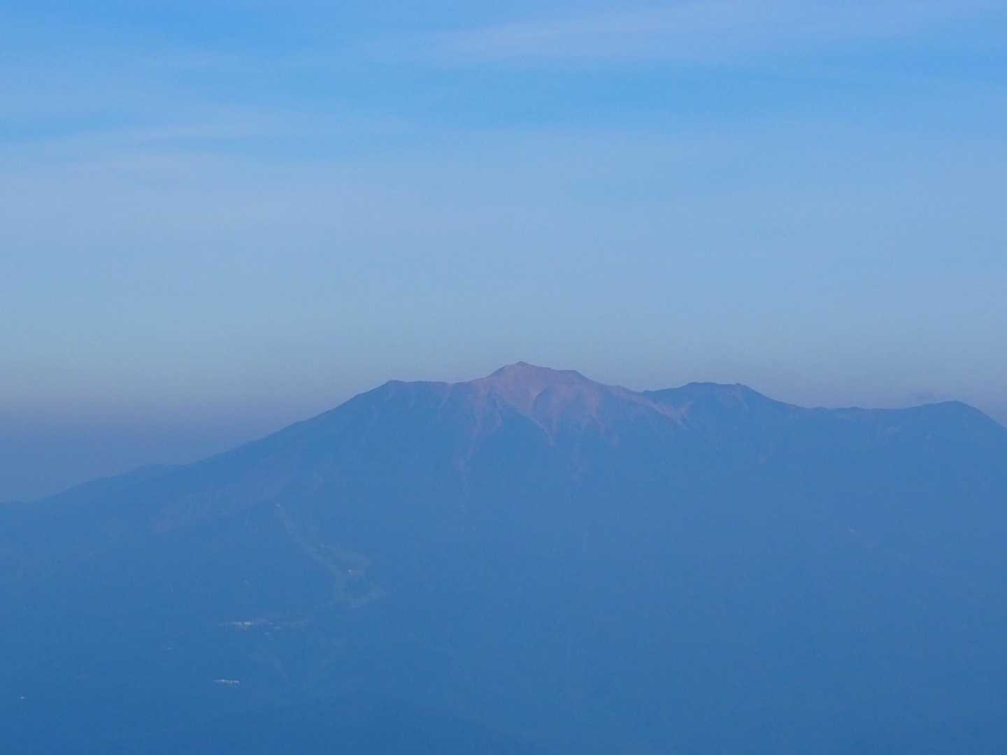 綺麗だなあ、木曽御嶽山。