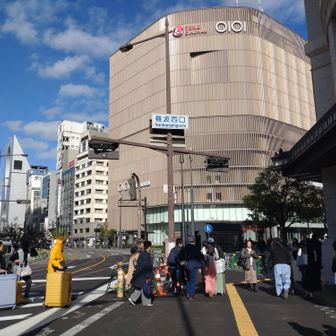 大阪市 御堂筋終点の難波西口からスタートです。
人多いのでず〜と走れません。
例え走れてもこんなとこでは走れません😆