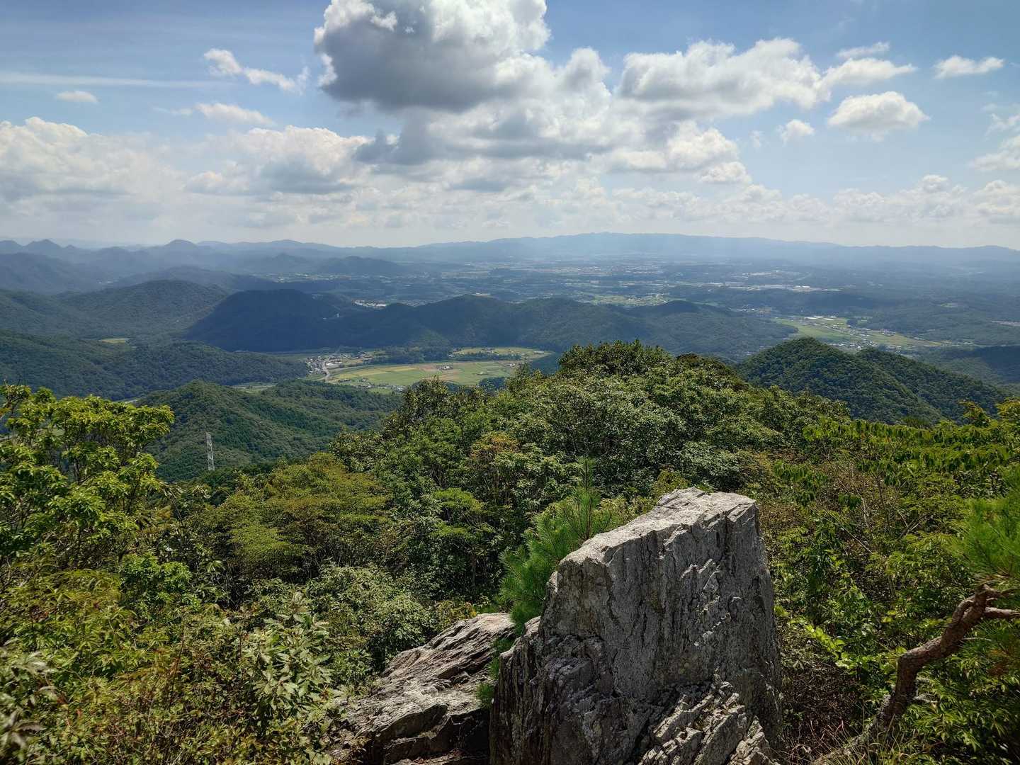 藍本駅-虚空蔵山登山口-虚空蔵山-八王子山-大谷山-草野駅 縦走コースの写真