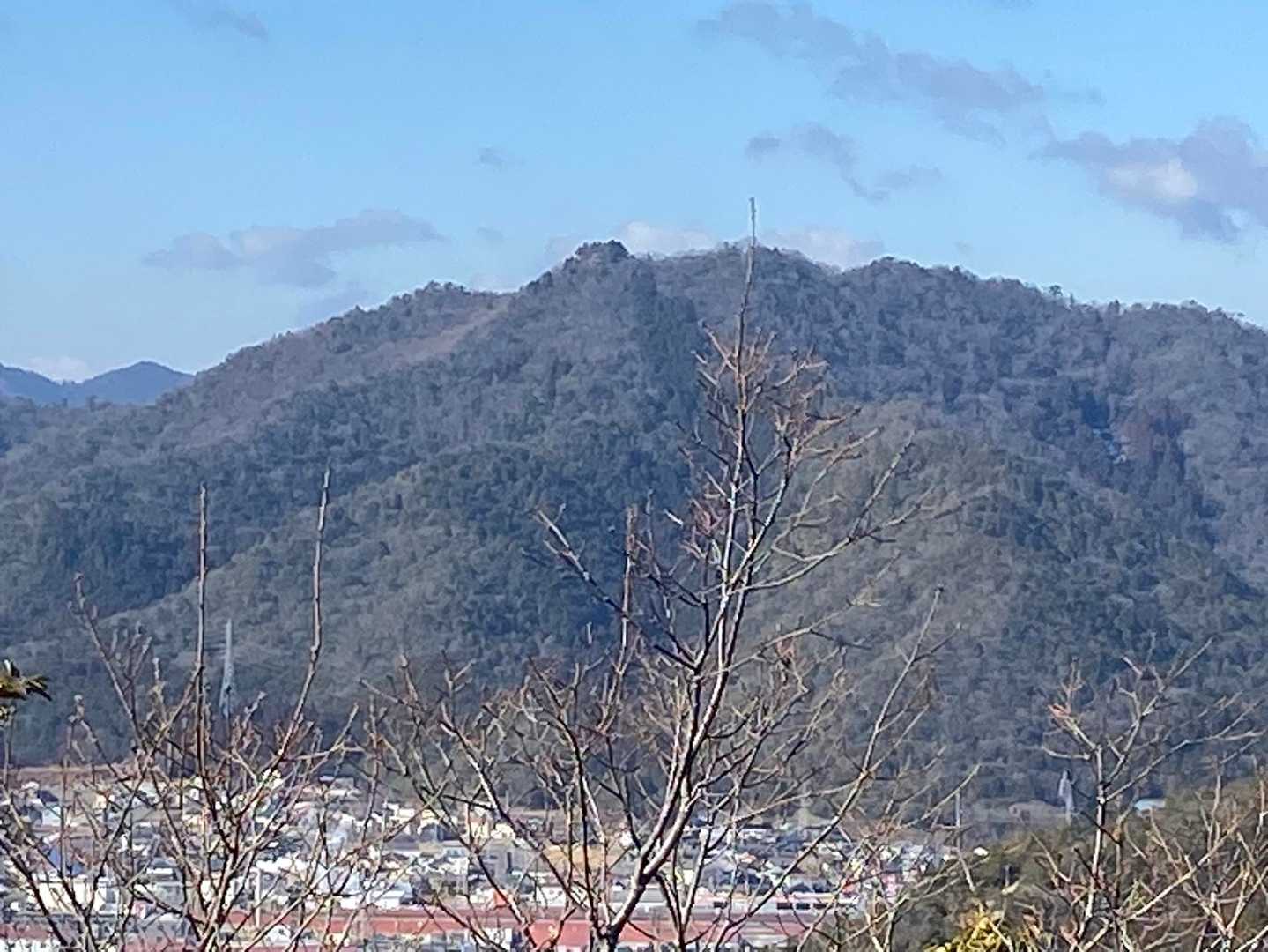 矢筈山を望む