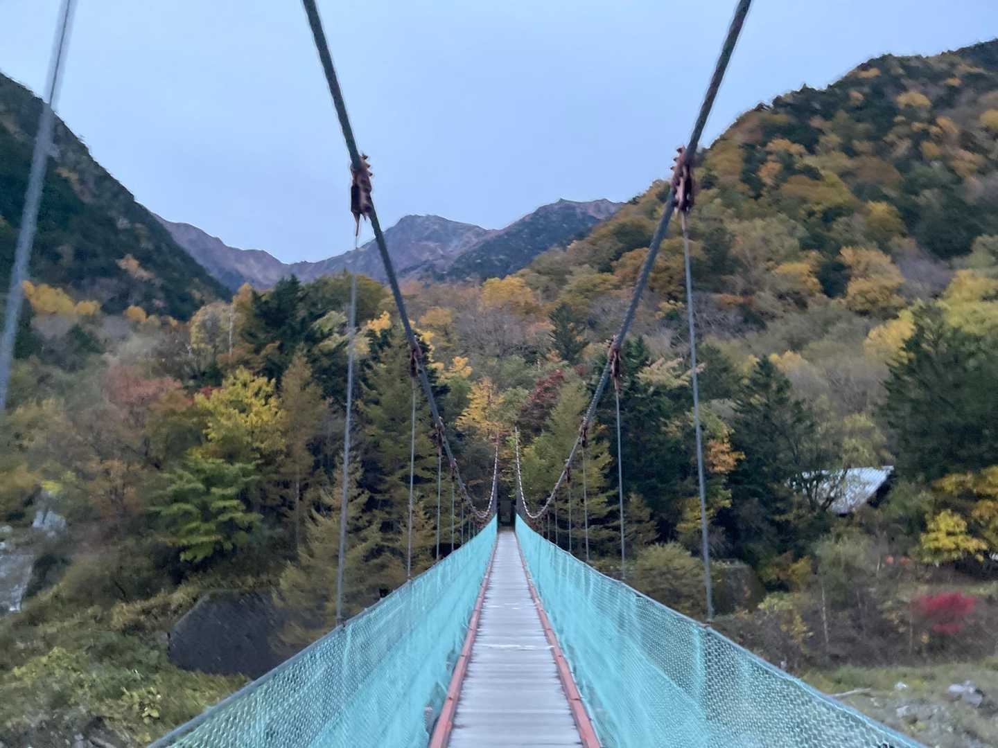 これね。正面に北岳様
ところが焦りすぎて橋渡った後に左に進みルートミス(笑)