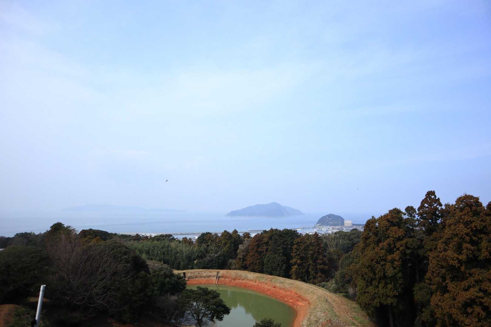 霞んでます