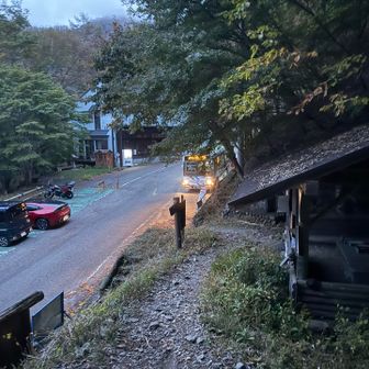 夜叉神登山口、無事ゲザーン
　もう誰もいないだろうと思ってたら
　ちょうどバスが来ていて、私が下りて行くと
　乗りますか？ってお声がけ、嬉しかった