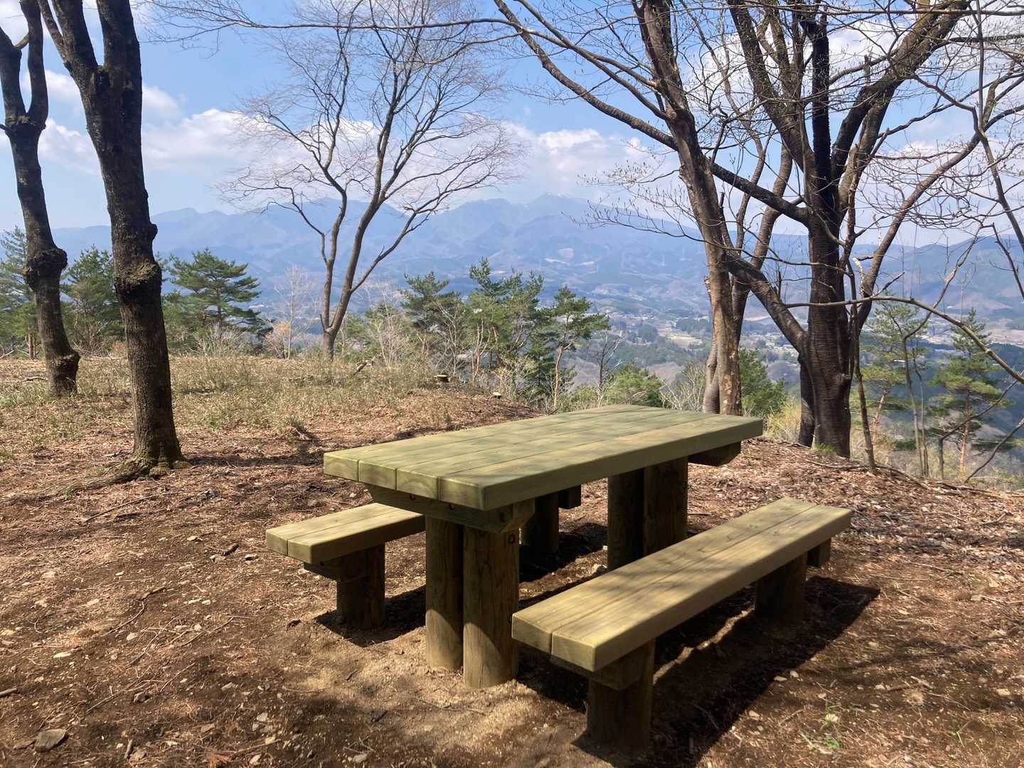 山頂手前の休憩ポイント