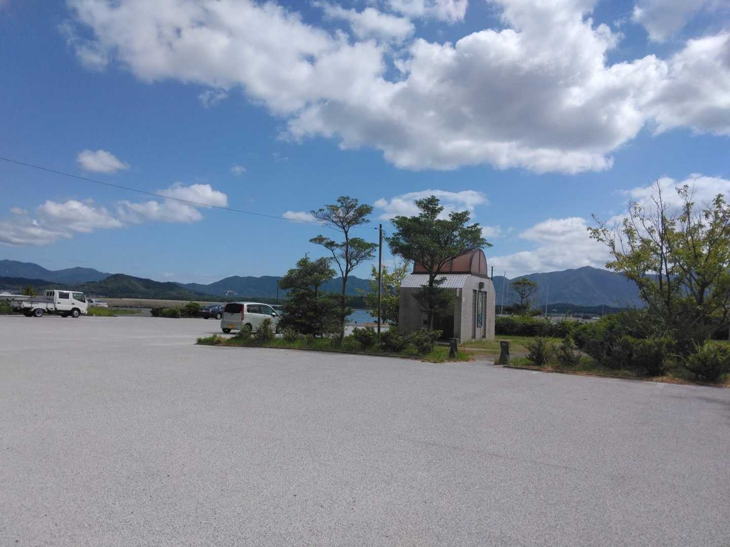 ものすごい広い駐車場