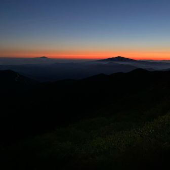 鳥海山、月山