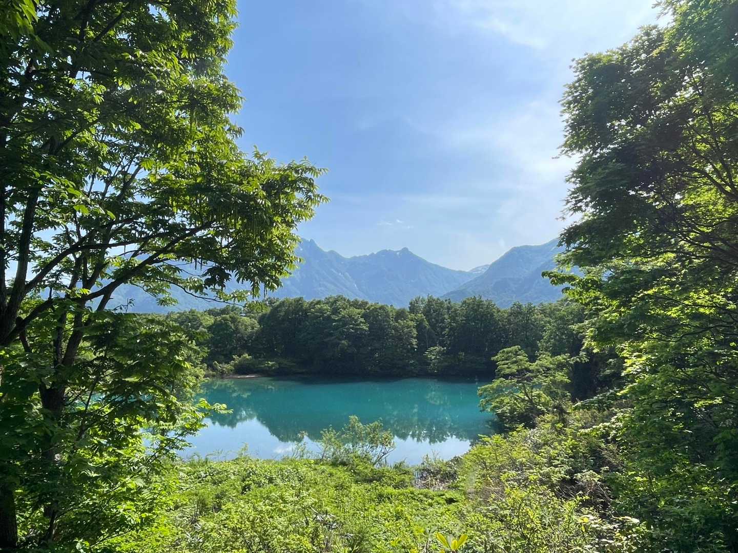 雨飾山が目の前に。