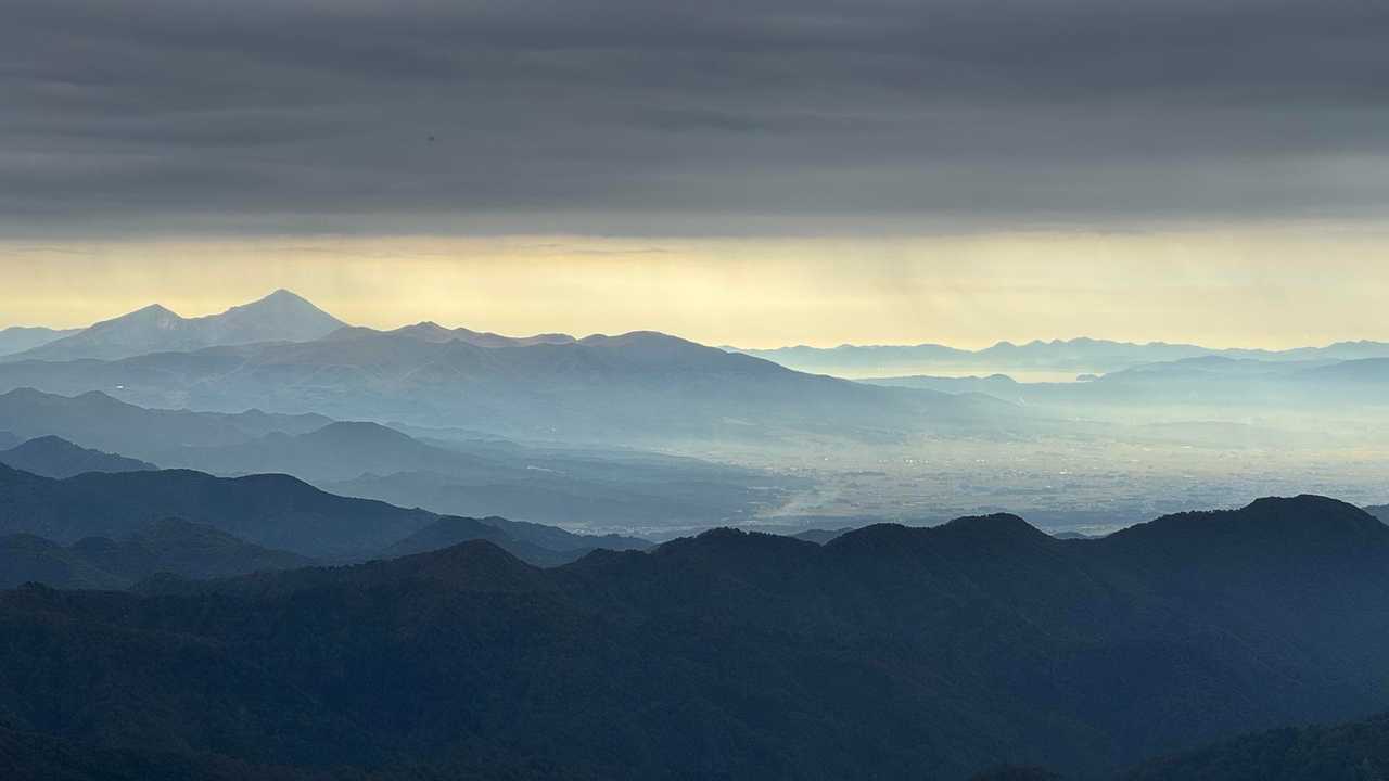 飯豊山、晩秋の稜線テン泊 の写真 53