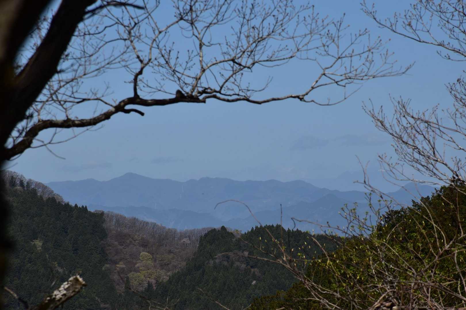 正丸駅-旧正丸峠-虚空蔵峠-二子山-七曲り峠-カバ岳-大野 縦走コースの写真