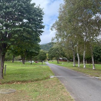 キャンプ場戻ってきましたー！羊蹄山は雲被っちゃいました。
これで北海道遠征も無事終了〜