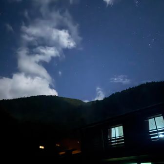 横尾山荘の夜景。