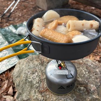 お昼はmoriさんの真似っこ、
おでん🍢😋
アツアツです✨