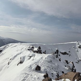 南峰はホントに横広