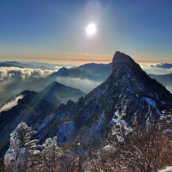 弥山🗻 到着
なんと神々しい😳