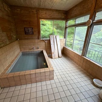 小屋で夕食が始まった頃が、空いててオススメ