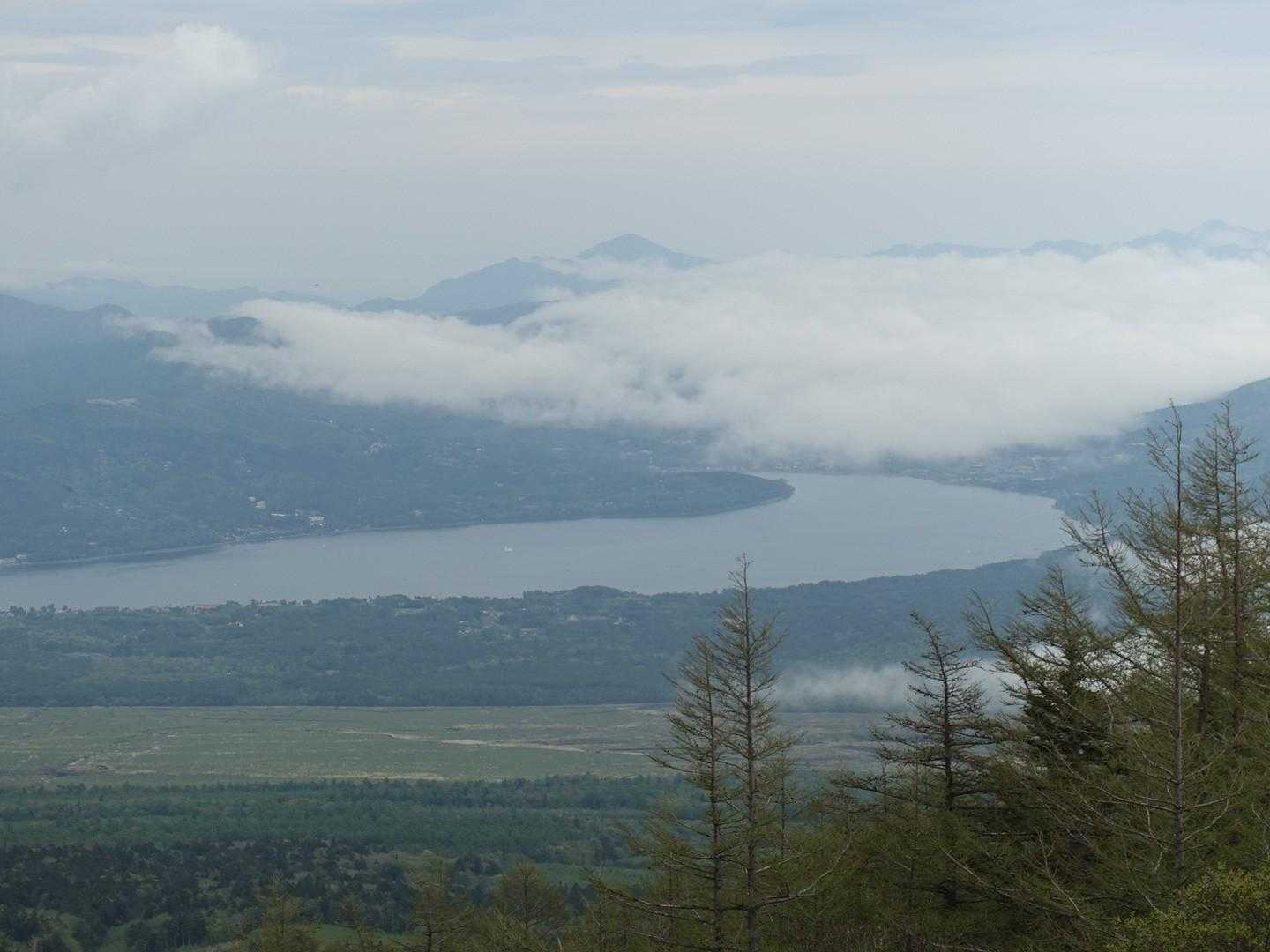 須走口五合目から原生林を抜けて、富士山頂・山中湖の絶景を手軽に楽しむの写真