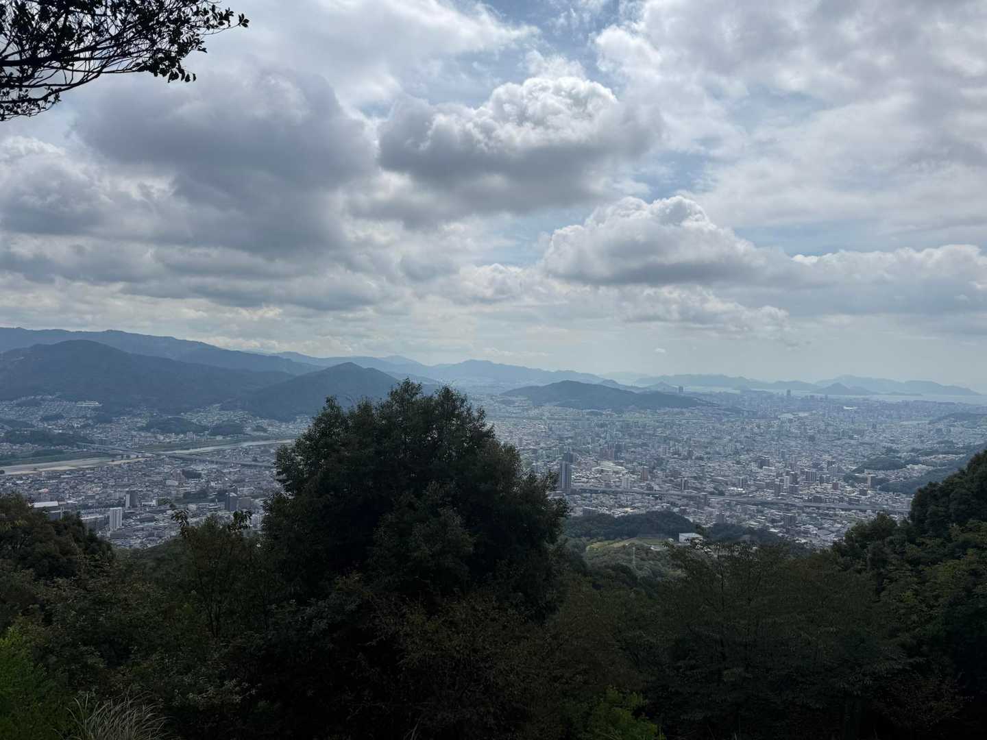 展望広場でまったり🍵
ここでも昨日の復習中‥